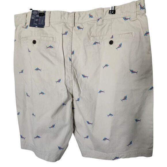 St. John's Bay Mens Flat Front Comfort Stretch Shorts Birch Sail Fish 46 Tall - Picture 2 of 7